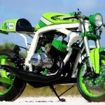 Craig paints motorcycles in Tampa Florida